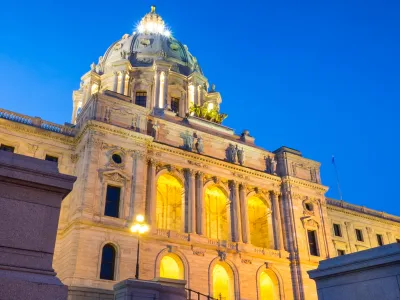 MN state capitol at dusk